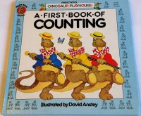 Dinosaur Playhouse: A First Book of Counting