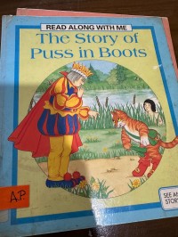 Read It Yourself : Puss In Boots